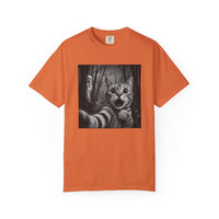 Load image into Gallery viewer, Scaredy Cat Selfie – Funny Halloween Cat T-Shirt