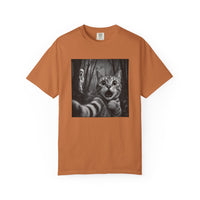 Load image into Gallery viewer, Scaredy Cat Selfie – Funny Halloween Cat T-Shirt