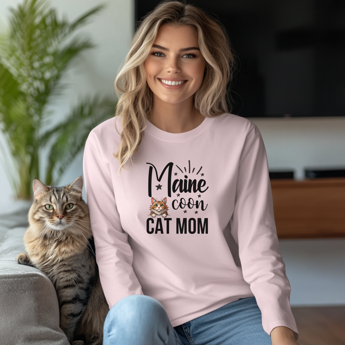 Maine Coon Cat Mom